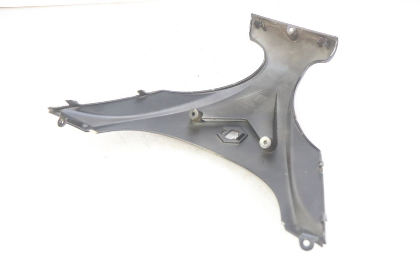 photo de GÓRNA PRZEDNIA MASKOWNICA PIAGGIO X9 EVOLUTION 125 (2003 - 2007) - Szczegół części