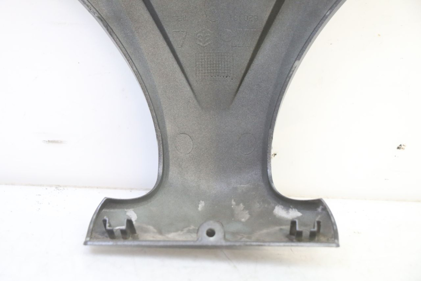 photo de GÓRNA PRZEDNIA MASKOWNICA PIAGGIO X9 EVOLUTION 125 (2003 - 2007) - Oznaczenia i referencje