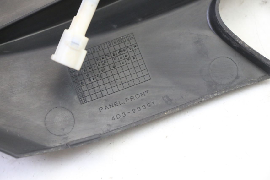 photo de GÓRNA PRZEDNIA MASKOWNICA YAMAHA YFM R RAPTOR 250 (2008 - 2014) - Oznaczenia i referencje