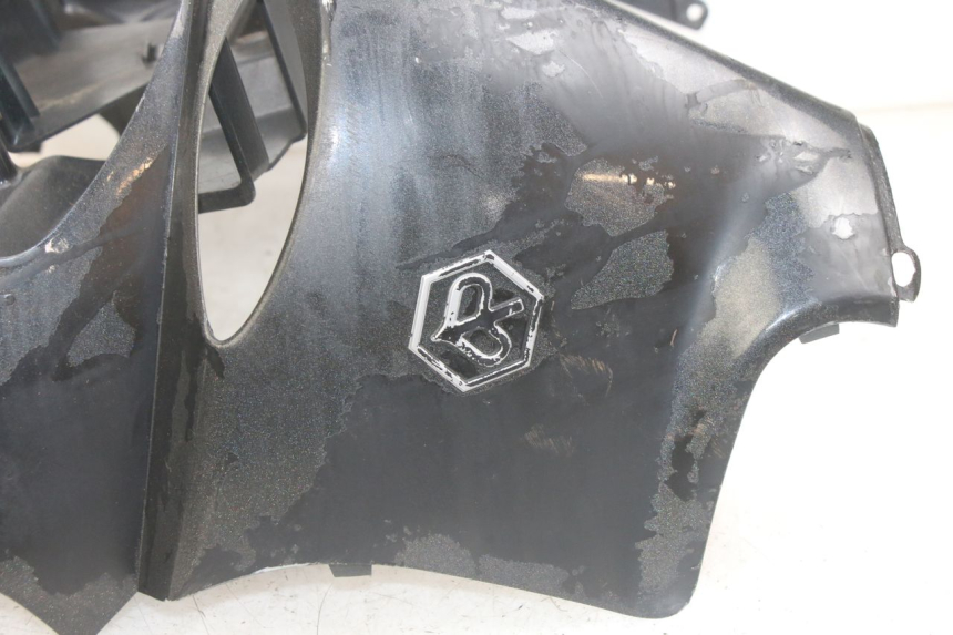 photo de PRZÓD PIAGGIO X9 125 (2000 - 2003) - Szczegóły charakterystyczne