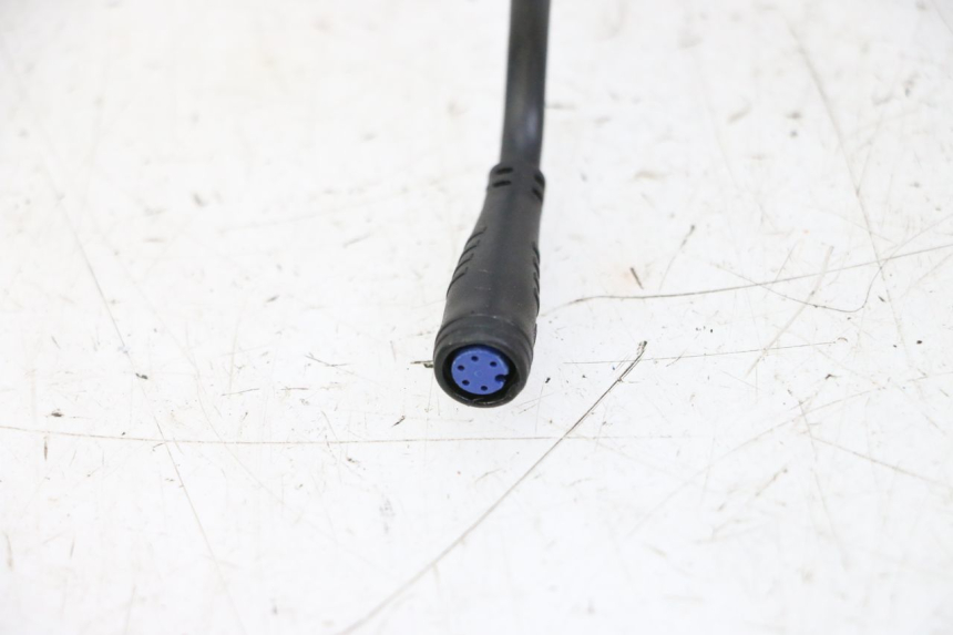 photo de INSTALACJA ELEKTRYCZNA URBANGLIDE 100XS 1 - Zoom stanu zużycia