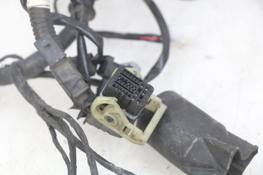 photo de WIĄZKA ELEKTRYCZNA KYMCO AGILITY 16+ 4T 50 (2018 - 2023) - Zoom stanu zużycia