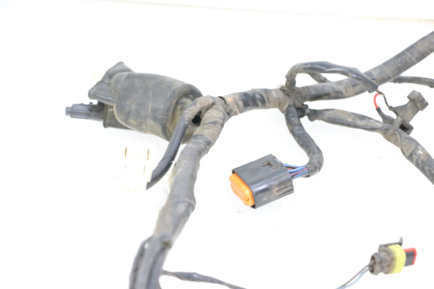 photo de WIĄZKA ELEKTRYCZNA KYMCO AGILITY 4T 50 (2018 - 2022) - Stan powierzchni