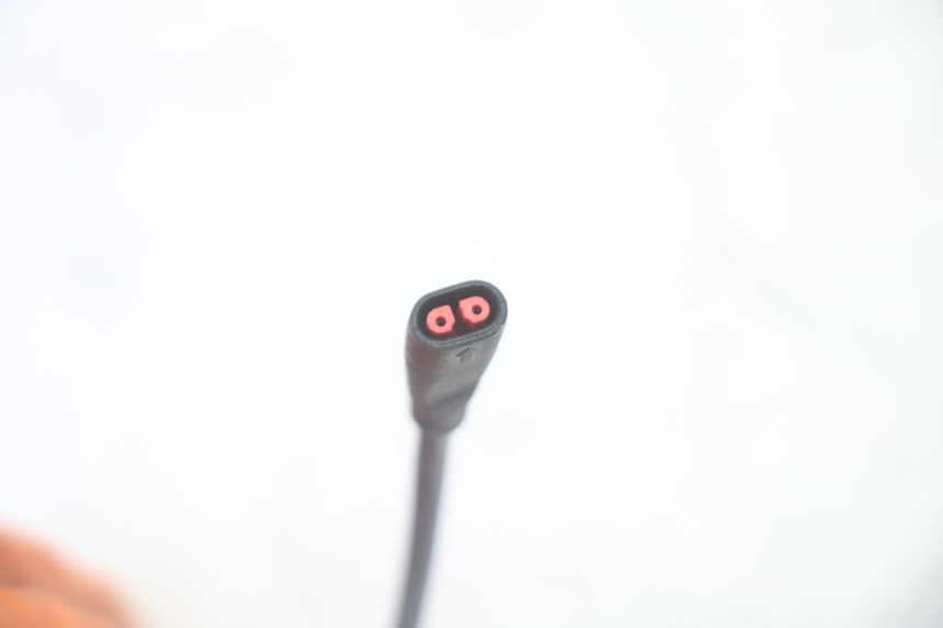 photo de WIĄZKA AKUMULATORA SEGWAY NINEBOT F65I 1 - Szczegóły charakterystyczne