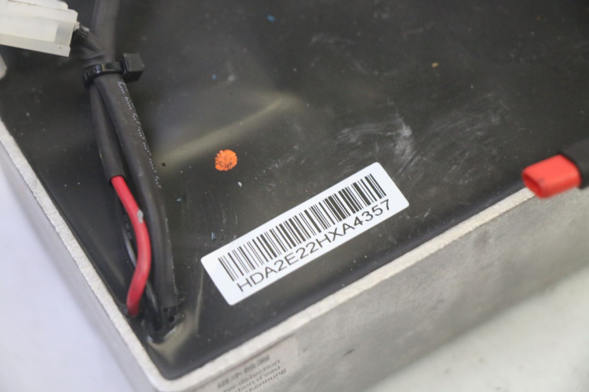 photo de WIĄZKA AKUMULATORA SEGWAY NINEBOT F65I 1 - Zbliżenie techniczne