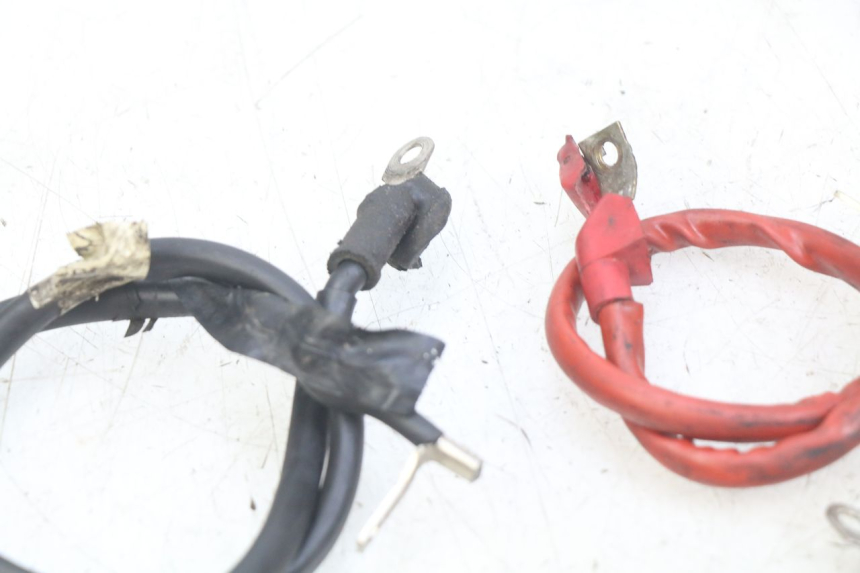 photo de WIĄZKA AKUMULATORA HONDA FES PANTHEON 125 (2003 - 2007) - Zoom stanu zużycia