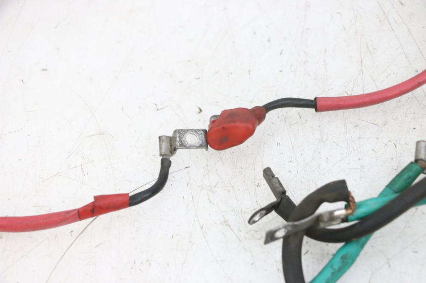 photo de WIĄZKA AKUMULATORA KYMCO LIKE 125 (2009 - 2016) - Zbliżenie techniczne