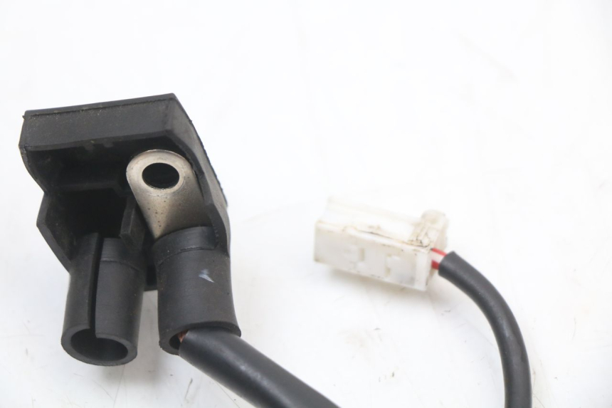 photo de WIĄZKA AKUMULATORA KAWASAKI NINJA 400 (2018 - 2023) - Zbliżenie techniczne