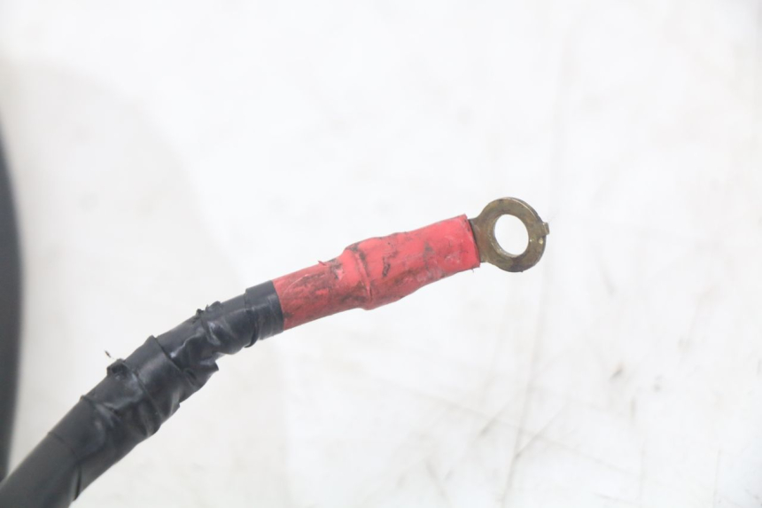 photo de WIĄZKA AKUMULATORA YAMAHA XMAX X-MAX ABS 125 (2017 - 2020) - Zoom stanu zużycia