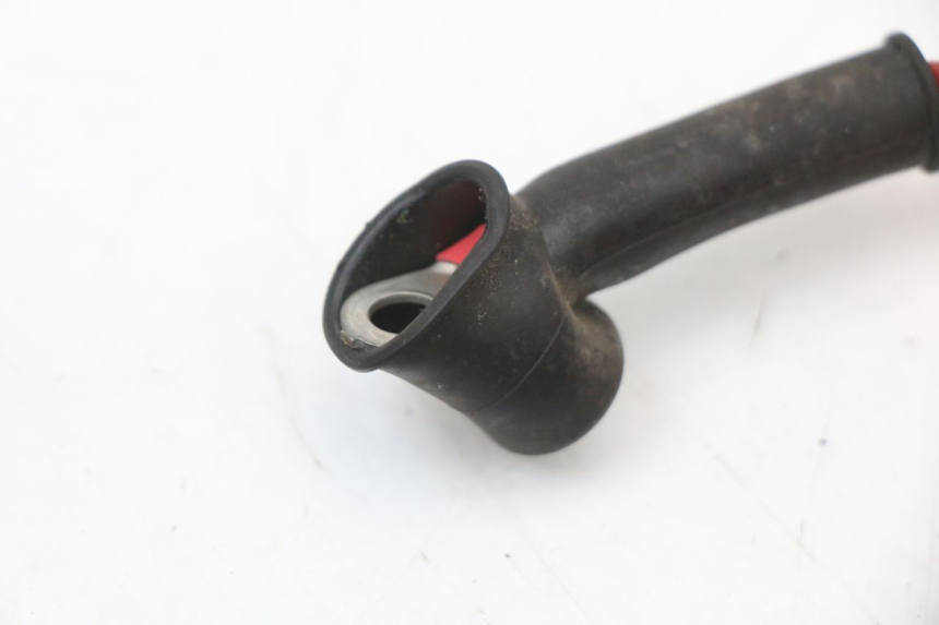 photo de WIĄZKA AKUMULATORA YAMAHA X-MAX XMAX 125 (2010 - 2013) - Zbliżenie techniczne