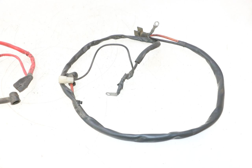 photo de WIĄZKA AKUMULATORA YAMAHA YP MAJESTY 125 (2002 - 2006) - Inny kąt widzenia