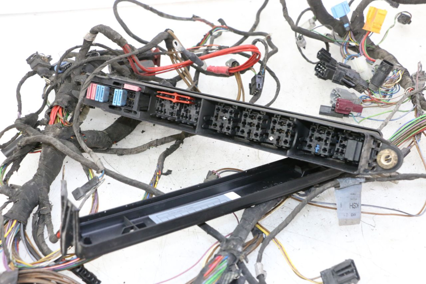 photo de INSTALACJA ELEKTRYCZNA BMW C1 125 (2000 - 2003) - Punkty mocowania