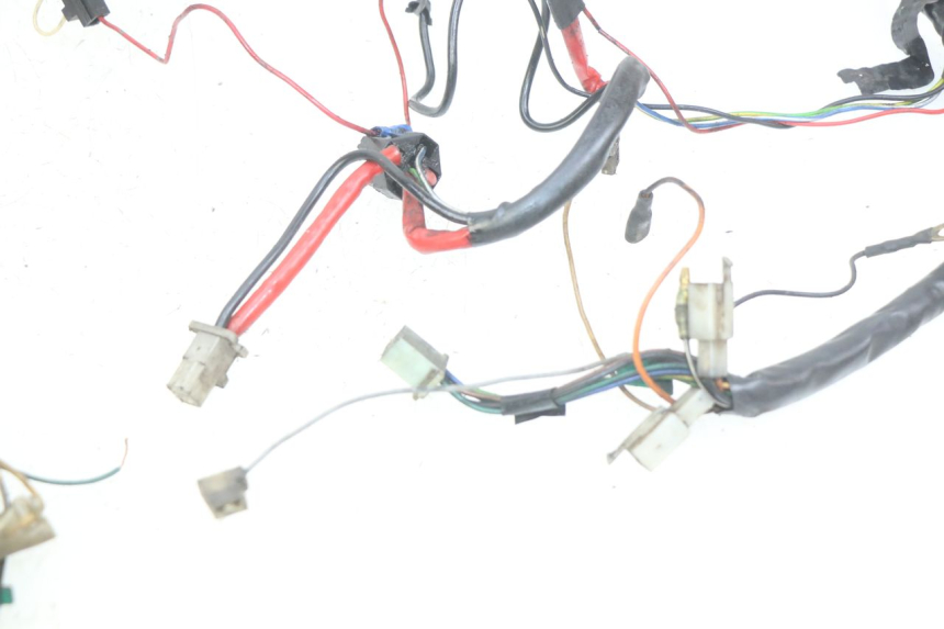 photo de INSTALACJA ELEKTRYCZNA MBK BOOSTER SPIRIT 50 (1999 - 2003) - Szczegóły charakterystyczne