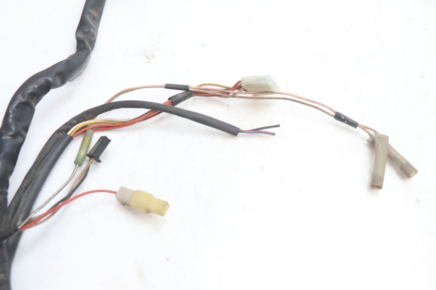 photo de WIĄZKA ELEKTRYCZNA MBK BOOSTER SPIRIT 50 (1996 - 1999) - Zoom stanu zużycia