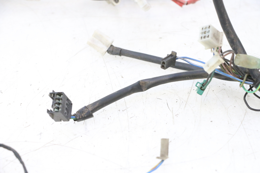 photo de WIĄZKA ELEKTRYCZNA MBK BOOSTER SPIRIT 50 (2004 - 2017) - Zbliżenie techniczne