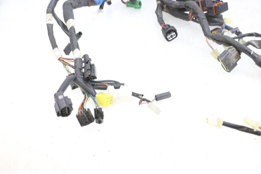 photo de INSTALACJA ELEKTRYCZNA SUZUKI BURGMAN 650 (2013 - 2020) - Zbliżenie techniczne