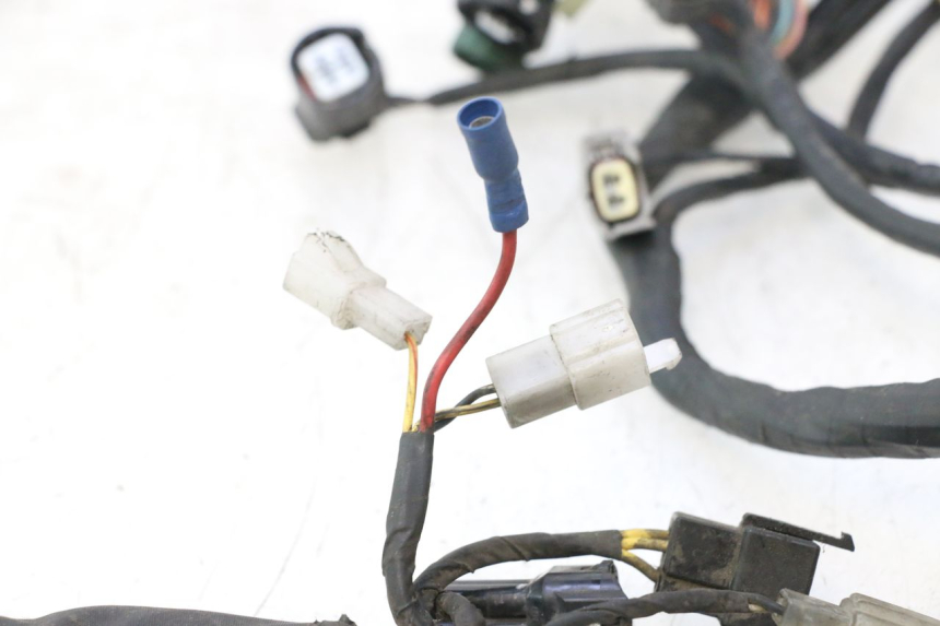 photo de INSTALACJA ELEKTRYCZNA SUZUKI BURGMAN 125 (2007 - 2014) - Widok z bliska