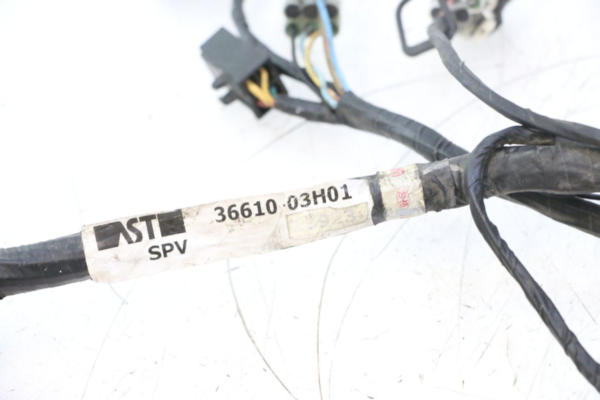 photo de INSTALACJA ELEKTRYCZNA SUZUKI BURGMAN 125 (2007 - 2014) - Oznaczenia i referencje