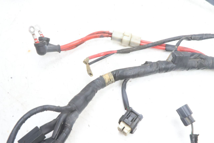 photo de INSTALACJA ELEKTRYCZNA YAMAHA BW'S BWS 125 (2010 - 2013) - Zoom stanu zużycia