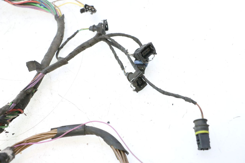 photo de INSTALACJA ELEKTRYCZNA BMW C1 125 (2000 - 2003) - Struktura - zbliżenie