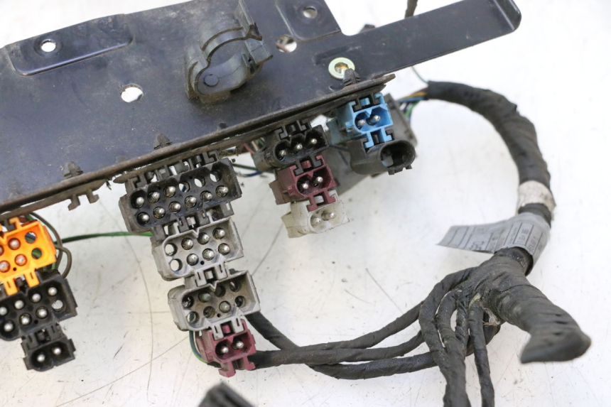 photo de INSTALACJA ELEKTRYCZNA BMW C1 125 (2000 - 2003) - Inny kąt widzenia