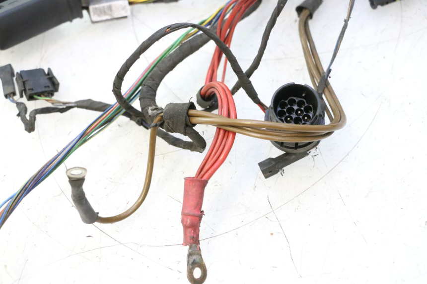 photo de INSTALACJA ELEKTRYCZNA BMW C1 125 (2000 - 2003) - Zbliżenie techniczne