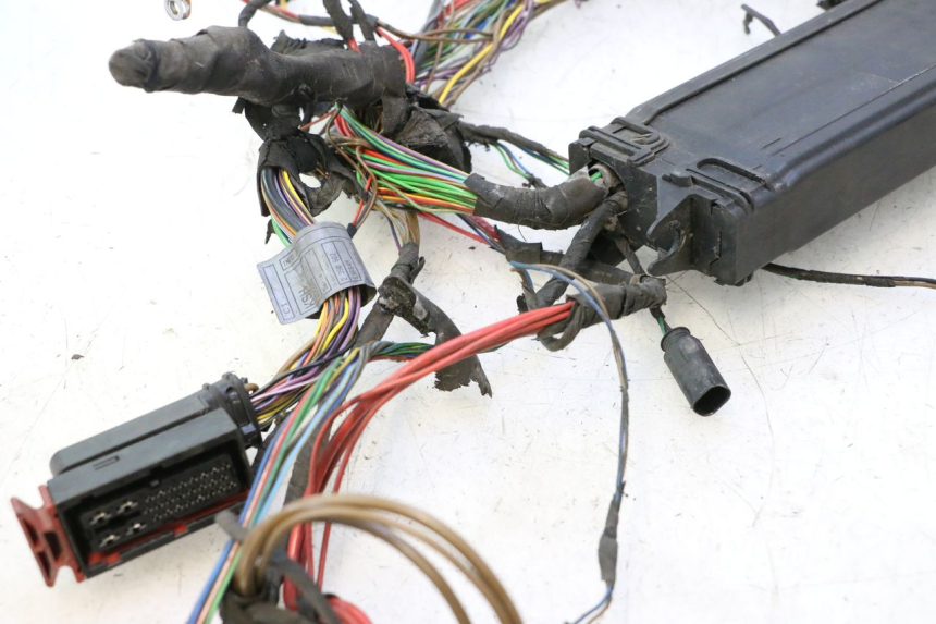 photo de INSTALACJA ELEKTRYCZNA BMW C1 125 (2000 - 2003) - Oznaczenia i referencje