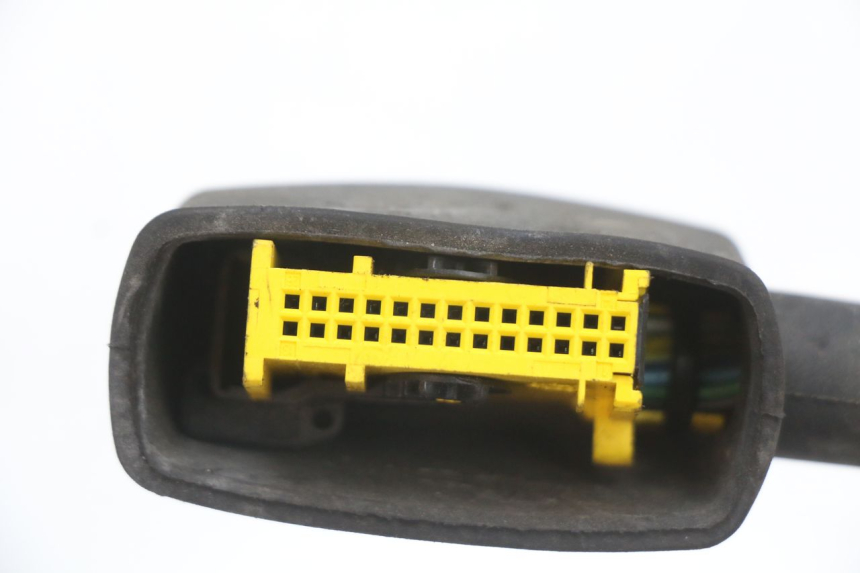 photo de INSTALACJA ELEKTRYCZNA PEUGEOT CITYSTAR 50 (2013 - 2017) - Zbliżenie techniczne