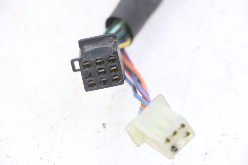 photo de WIĄZKA LICZNIKA HONDA CBF 500 (2004 - 2007) - Zbliżenie techniczne