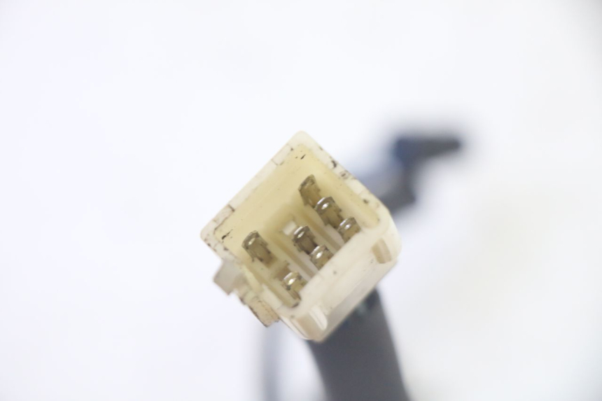 photo de WIĄZKA LICZNIKA PEUGEOT KISBEE 4T 50 (2018 - 2022) - Zoom stanu zużycia