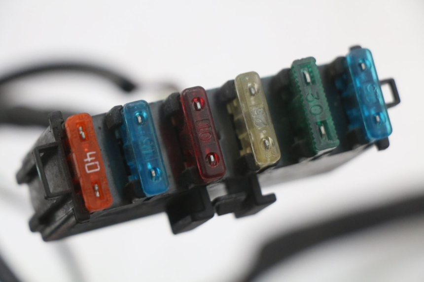 photo de INSTALACJA ELEKTRYCZNA KYMCO DINK STREET ABS 125 (2011 - 2018) - Szczegóły charakterystyczne