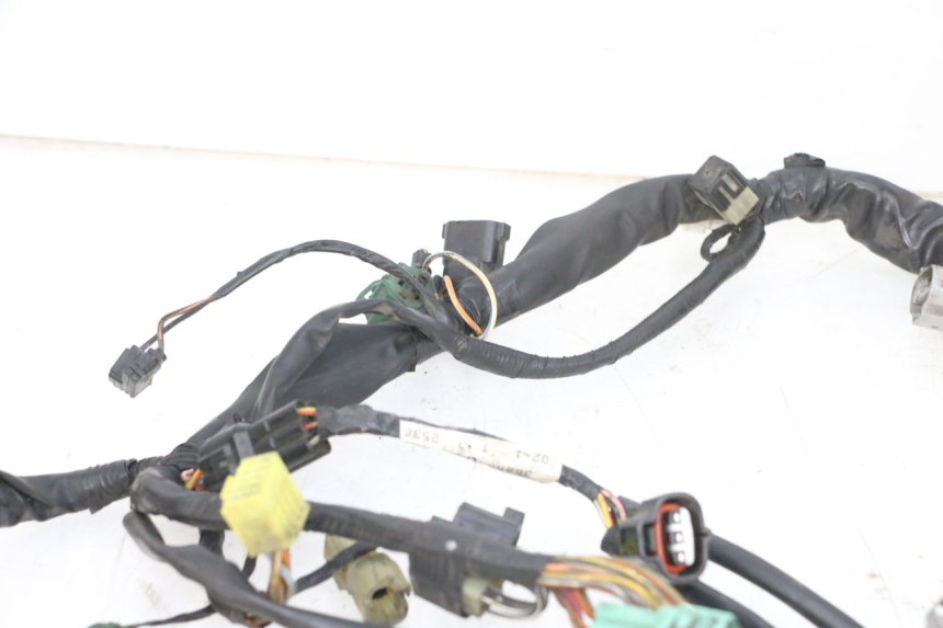 photo de INSTALACJA ELEKTRYCZNA SUZUKI DL V STROM 1000 (2002 - 2007) - Zbliżenie komponentów