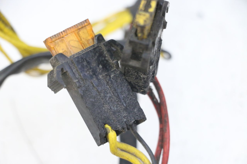 photo de WIĄZKA ELEKTRYCZNA PEUGEOT ELYSEO 125 (1999 - 2004) - Widok ogólny