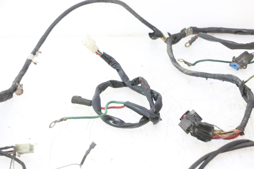 photo de WIĄZKA ELEKTRYCZNA PEUGEOT ELYSTAR 50 (2002 - 2014) - Struktura - zbliżenie