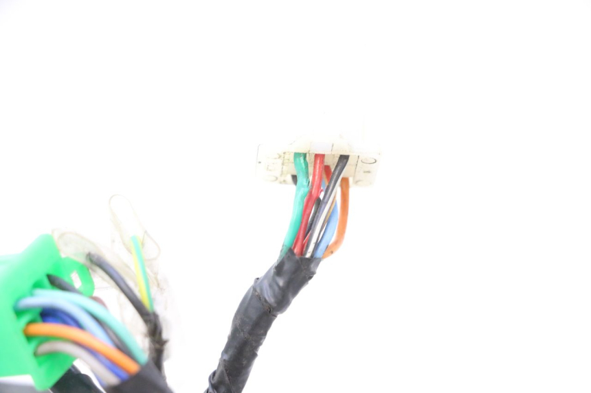 photo de WIĄZKA ELEKTRYCZNA JM MOTORS F45i 4T 50 (2020 - 2023) - Zoom stanu zużycia