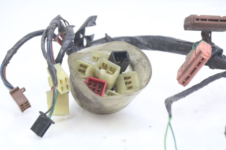 photo de INSTALACJA ELEKTRYCZNA HONDA FES PANTHEON 2T 125 (1998 - 2002) - Stan powierzchni