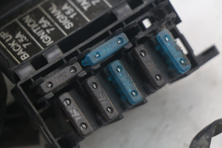 photo de WIĄZKA ELEKTRYCZNA MBK FLAME X 125 (2004 - 2007) - Stan powierzchni