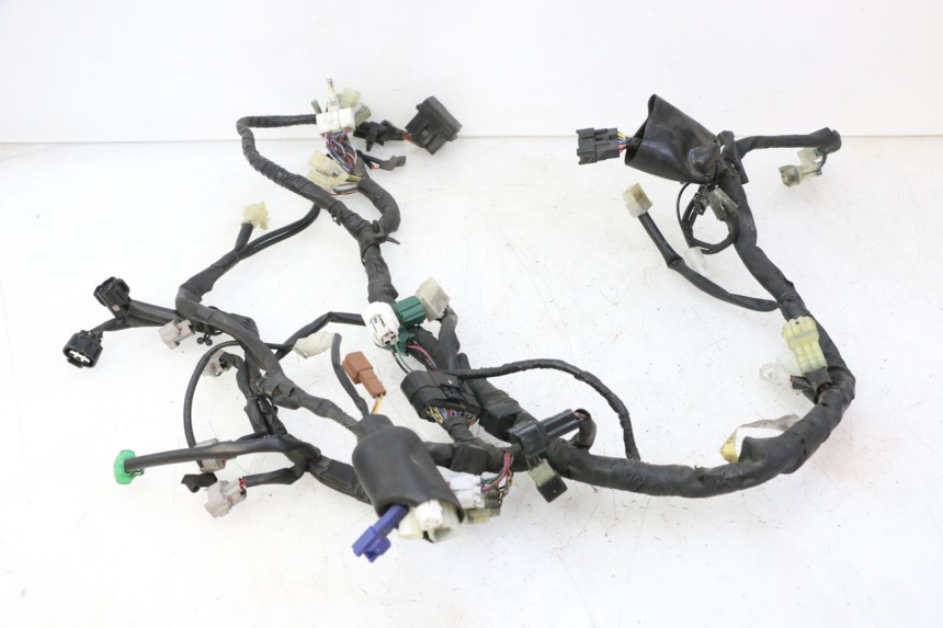 photo de INSTALACJA ELEKTRYCZNA YAMAHA FZ6 FAZER S2 600 (2007 - 2011) - Szczegół części