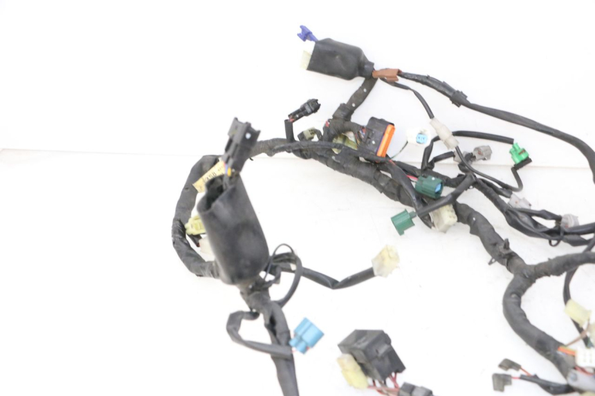 photo de INSTALACJA ELEKTRYCZNA YAMAHA FZ6 FAZER S2 600 (2007 - 2011) - Stan powierzchni