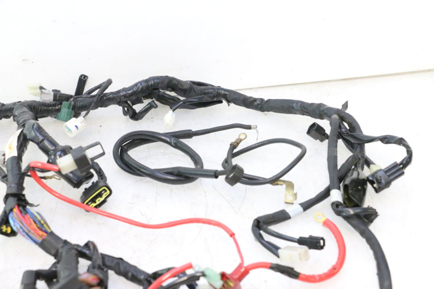 photo de INSTALACJA ELEKTRYCZNA YAMAHA FZ8 800 (2010 - 2016) - Punkty mocowania