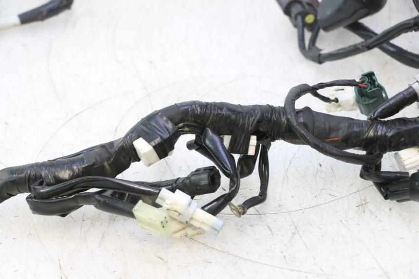 photo de INSTALACJA ELEKTRYCZNA YAMAHA FZ8 800 (2010 - 2016) - Oznaczenia i referencje