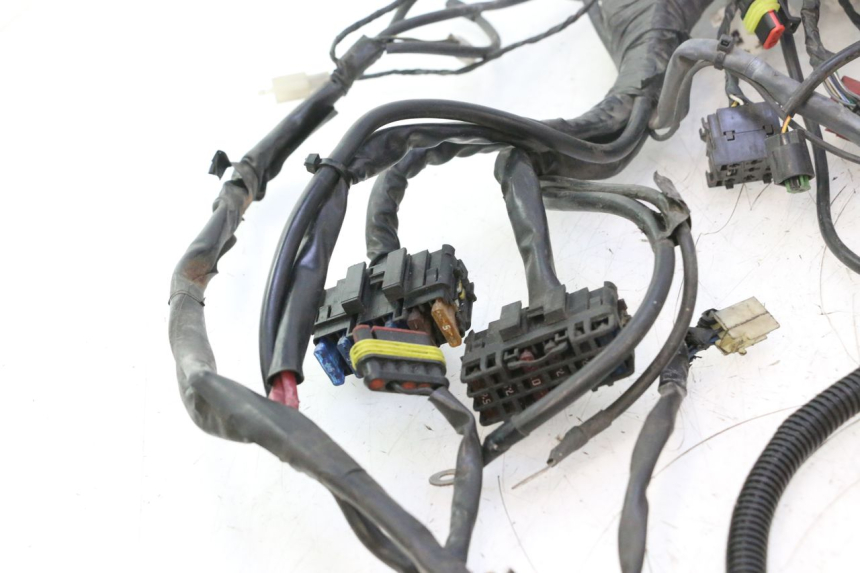 photo de WIĄZKA PRZEWODÓW GILERA GP 800 (2007 - 2013) - Zbliżenie techniczne