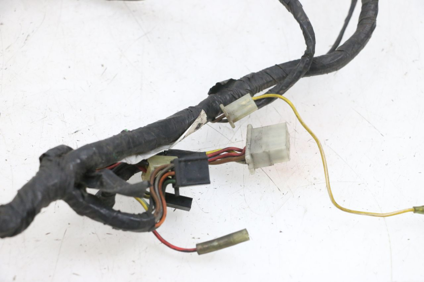 photo de INSTALACJA ELEKTRYCZNA KAWASAKI GPX R WARBIRD 600 (1988 - 1993) - Szczegóły charakterystyczne