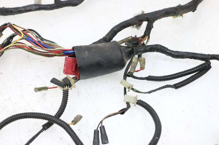 photo de INSTALACJA ELEKTRYCZNA KAWASAKI GPZ RX 1000 (1986 - 1988) - Szczegóły charakterystyczne