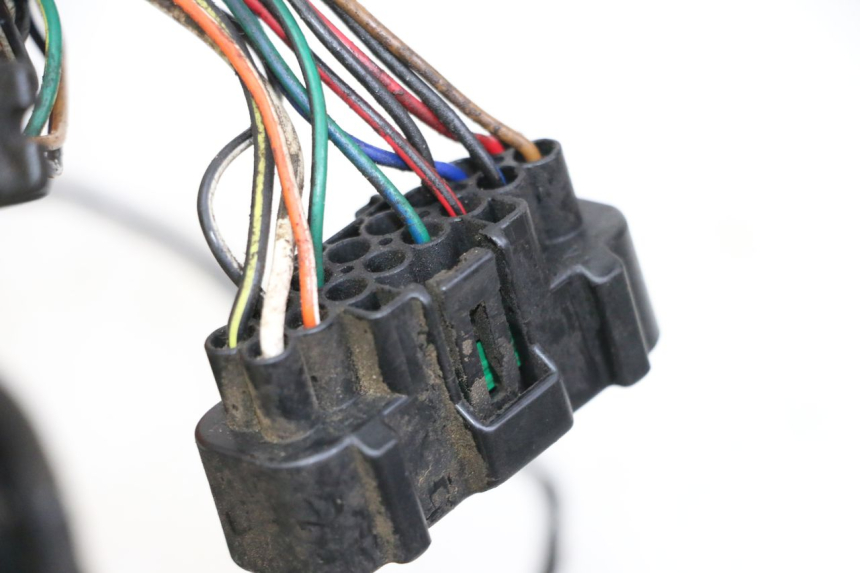 photo de WIĄZKA ELEKTRYCZNA SUZUKI GS GSE 500 (2001 - 2003) - Szczegół części