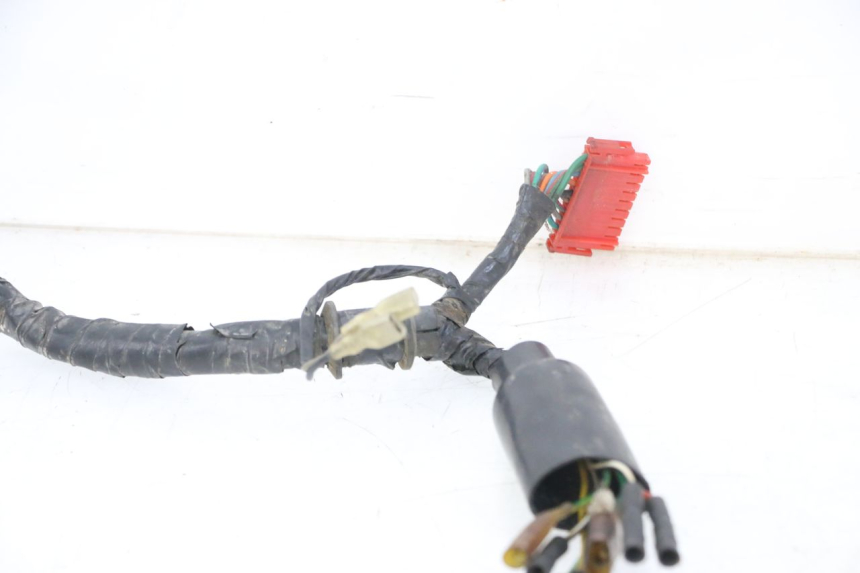 photo de INSTALACJA ELEKTRYCZNA HONDA MTX TC02 125 (1987 - 1989) - Zbliżenie techniczne