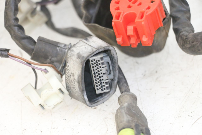 photo de WIĄZKA ELEKTRYCZNA PIAGGIO IE MP3 YOURBAN 300 (2011 - 2016) - Część sprawdzona