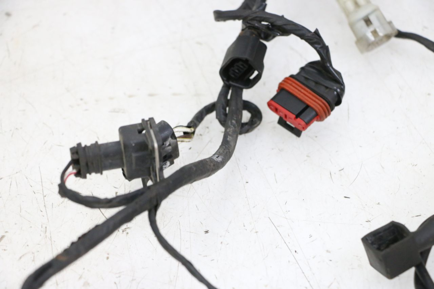 photo de INSTALACJA ELEKTRYCZNA KEEWAY K-LIGHT KLIGHT 125 (2018 - 2025) - Szczegóły charakterystyczne