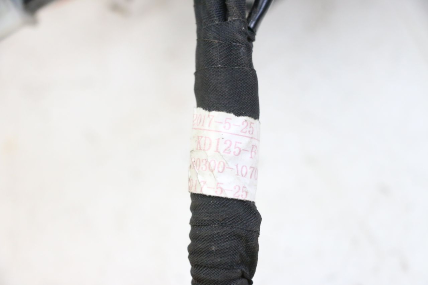 photo de INSTALACJA ELEKTRYCZNA KIDEN KD125-G 125 (2018 - 2022) - Zoom stanu zużycia