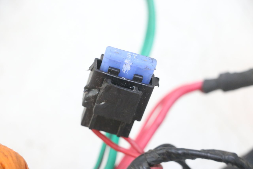 photo de WIĄZKA ELEKTRYCZNA PEUGEOT KISBEE 2T 50 (2018 - 2022) - Zoom stanu zużycia